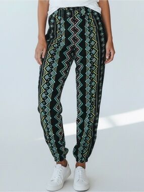 🫶🏻 Dizzy Lizzy Geo-Print Elastic Waist Jogger Pants